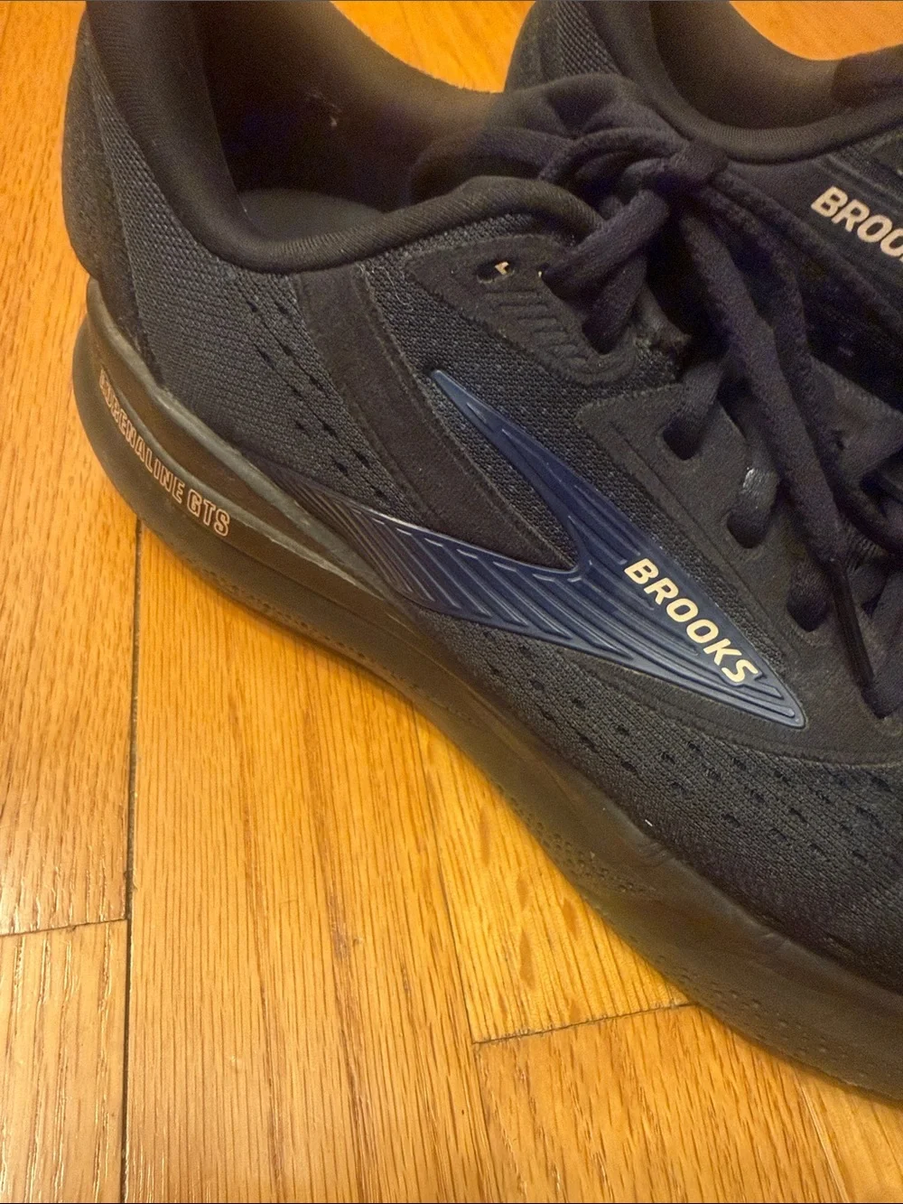 Brooks Men's Black Mesh Running Shoes